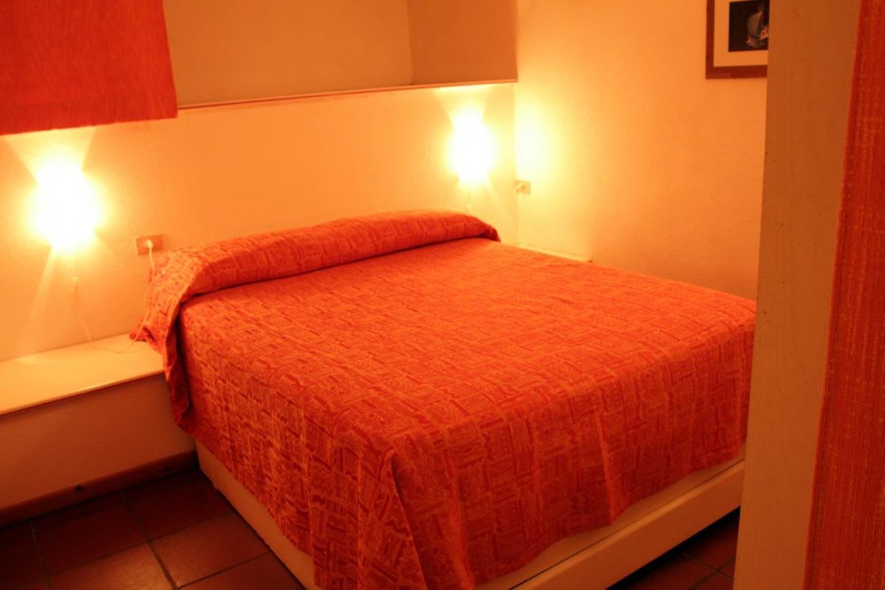 Residence Portolaconia Appartamenti Cannigione Rom bilde